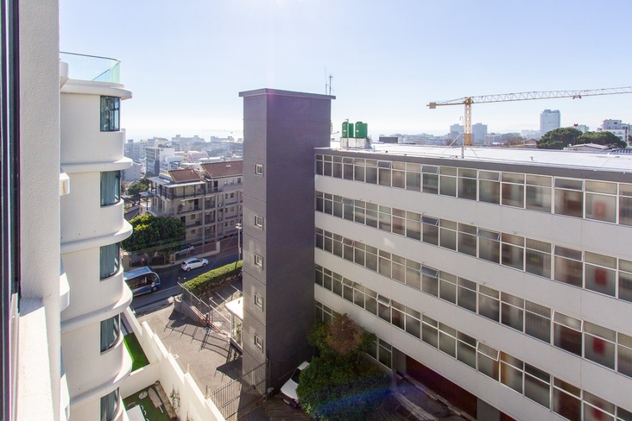 2 Bedroom Property for Sale in Sea Point Western Cape